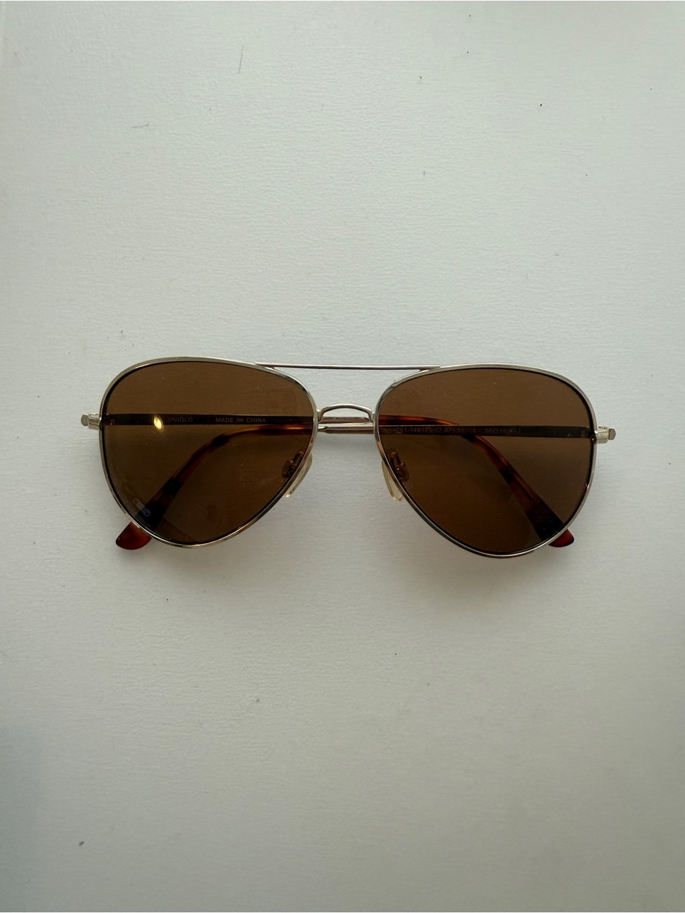 Uniqlo Classic Aviator Sunglasses in Brown and Gold